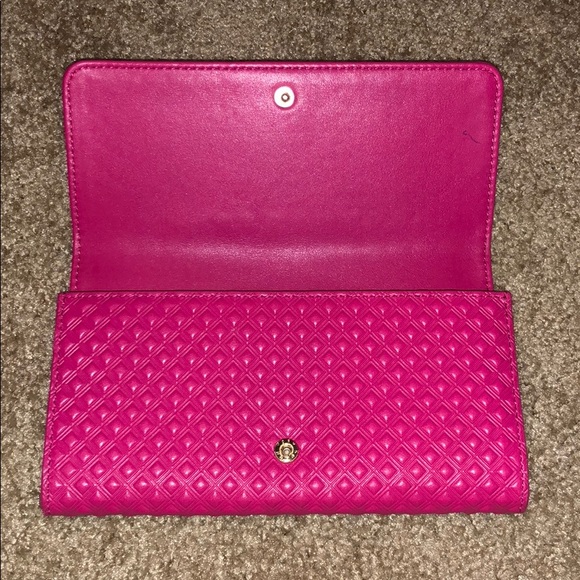 ❌SOLD❌ Tory Burch Wallet - Picture 2 of 8
